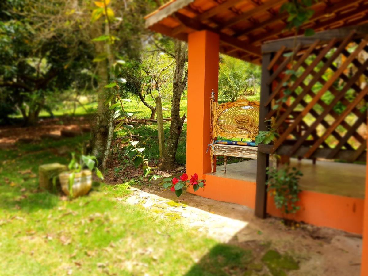 Sitio Belucci Bed & Breakfast ปินญาลซินโญ ภายนอก รูปภาพ