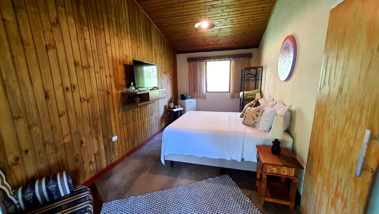 Sitio Belucci Bed & Breakfast ปินญาลซินโญ ภายนอก รูปภาพ